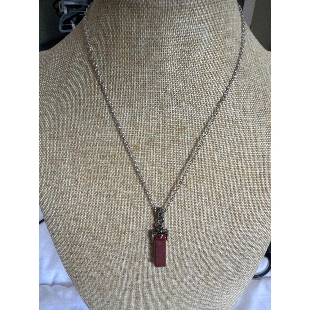 Red Jasper Stone Bar Pendant Necklace Silver Tone Adjustable Chain ‎ Layering